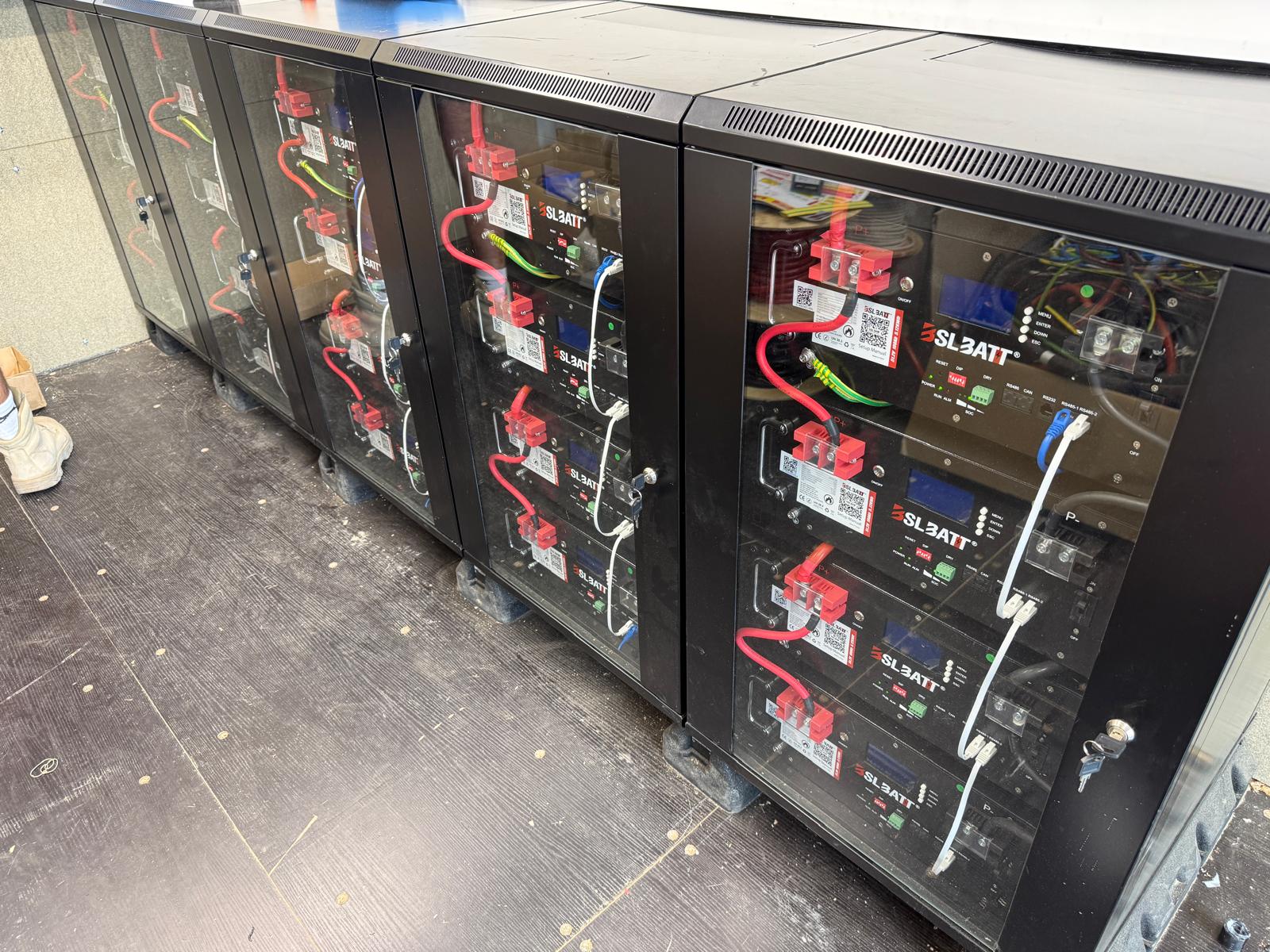 BSLBATT lithium battery racks providing 102.4kWh of construction site battery storage